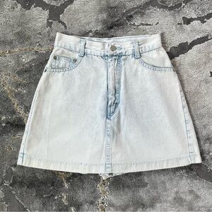Rare vintage Extra Blues 90s light-wash denim skort 🤍🩵